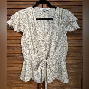 Sweet rain floral blouse size medium